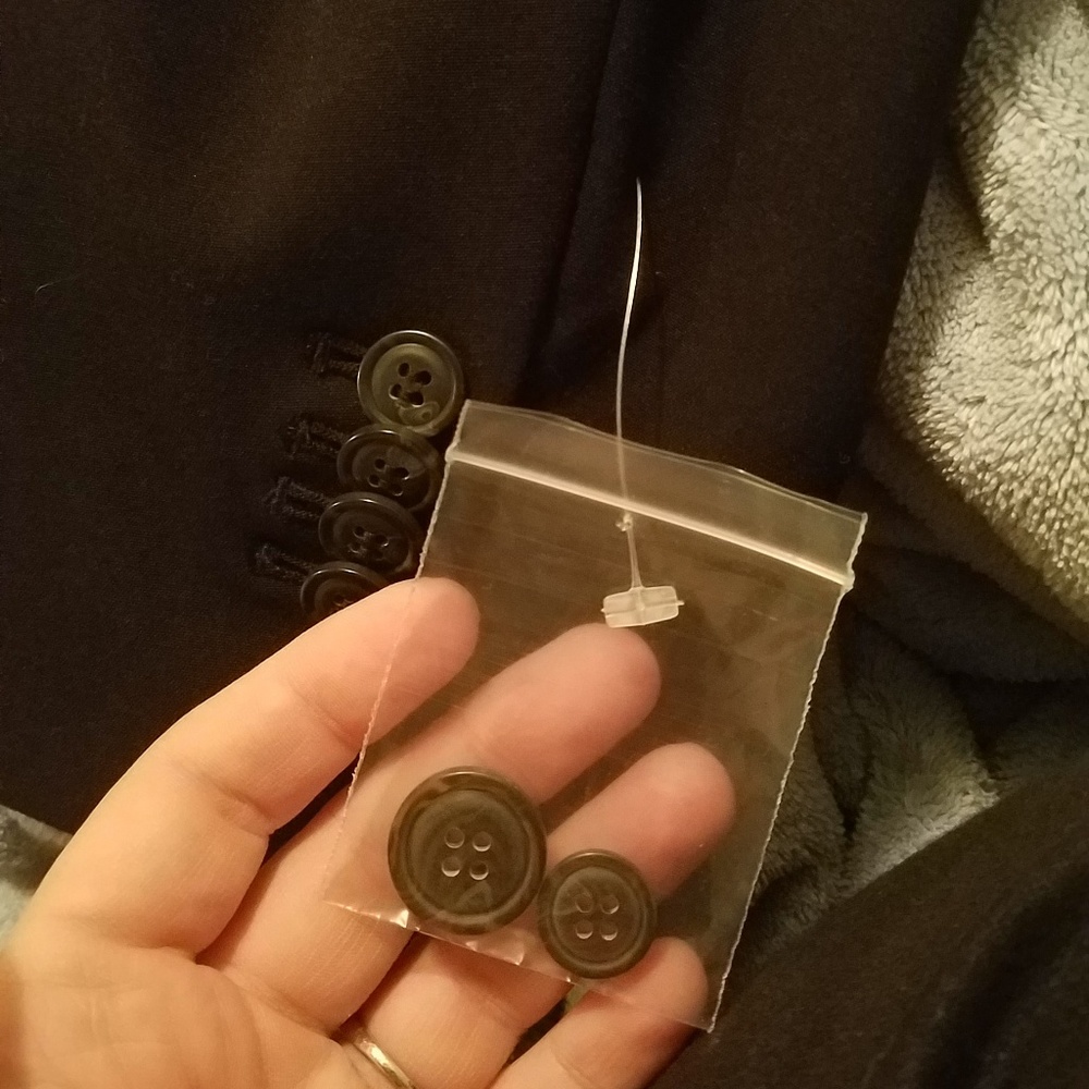 Blazer - Picture 2 of 2